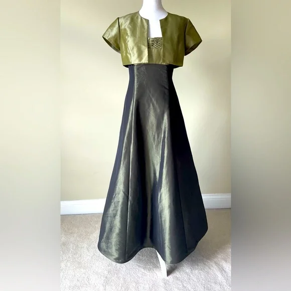 Alex Evenings Taffeta Two Pieces Green Petite Maxi Gown EUC - Picture 1 of 6
